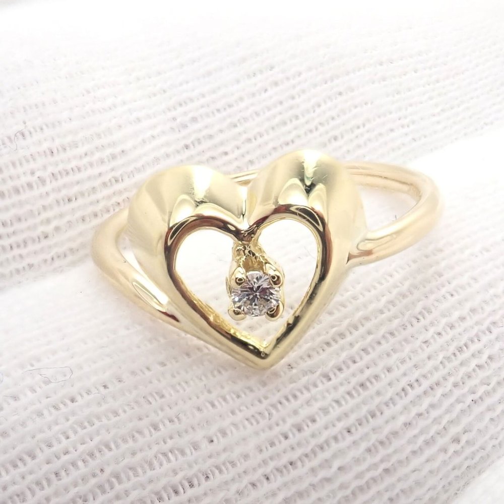 Authentic! Vintage Tiffany & Co 18k Yellow Gold Diamond Heart Ring - Picture 7 of 9